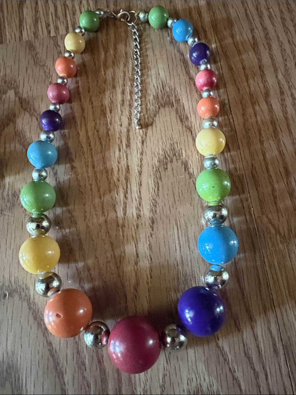 VINTAGE GRADUATED MULTICOLORED BEADED 18-21" NECKLACE AND 2" EARRING SET - Picture 4 of 8